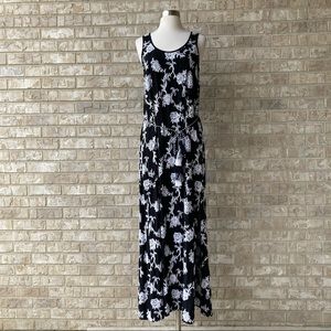 Karen Kane Long Dress Size M 🌸